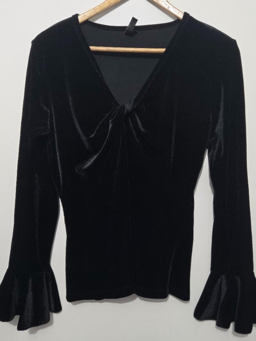 Olivia Paige Womens Black Velvet Whimsigoth Top Sz M Bell Sleeve Goth V-Neck LS
